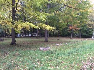 6775 Charles Ct, Houghton Lake, MI 48629