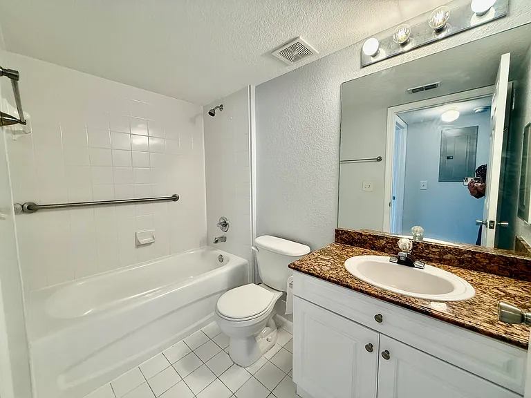 191 SW Palm Dr #108 — Photo 15