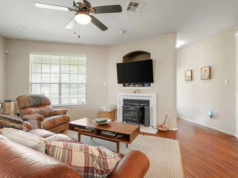 1900 Scofield Ridge Pkwy #1203 — Photo 3