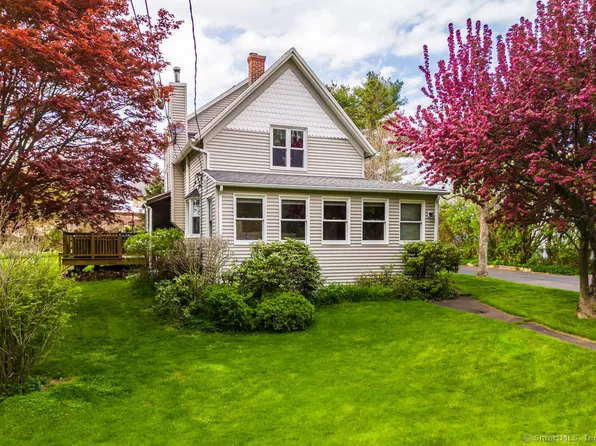 62 Pasco Hill Road, Cromwell, CT 06416