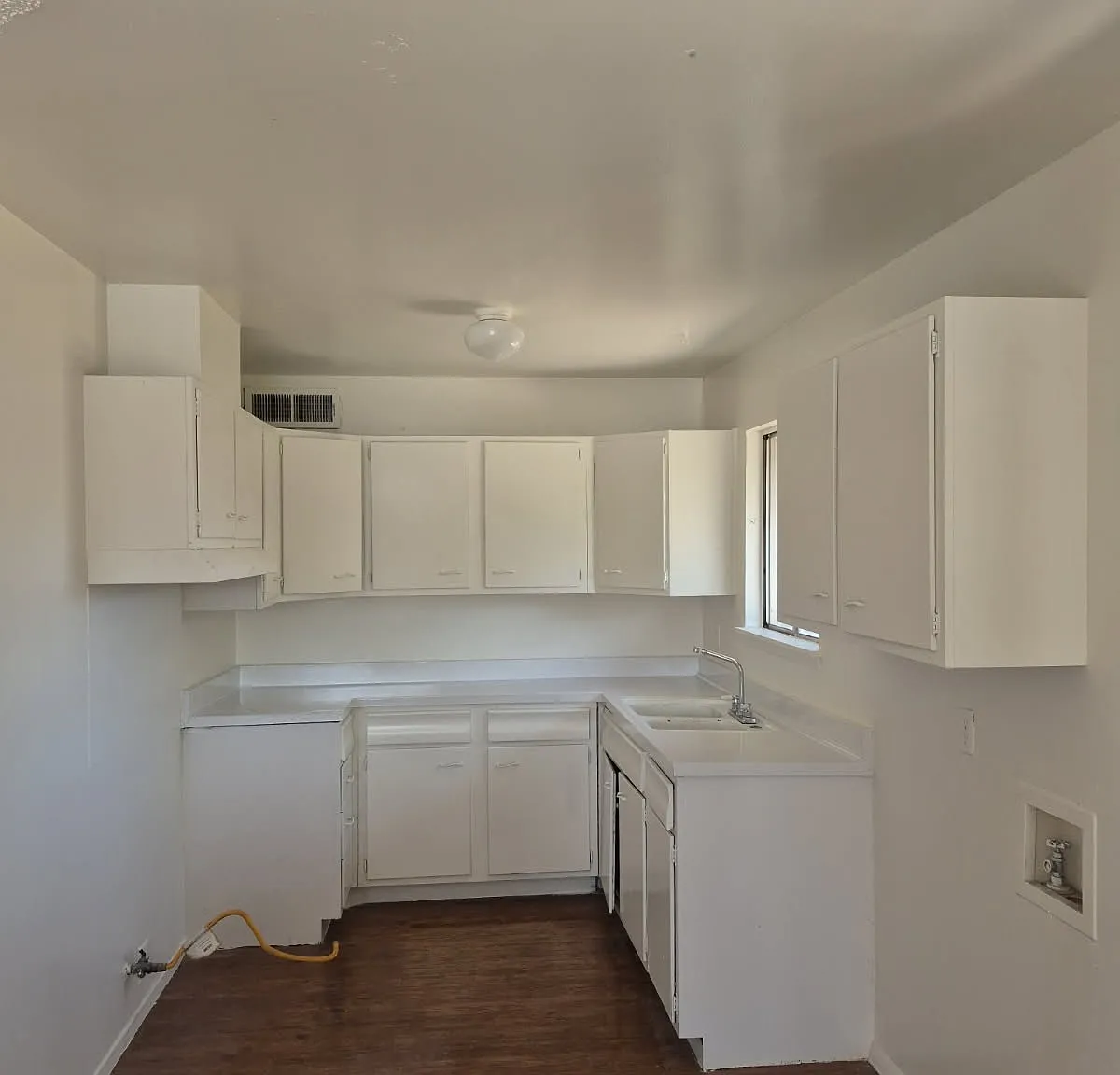 3 bed, 1233 sqft, $1,499 — Photo 3
