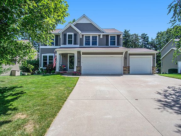 2nd image of 16864 Birchview Dr