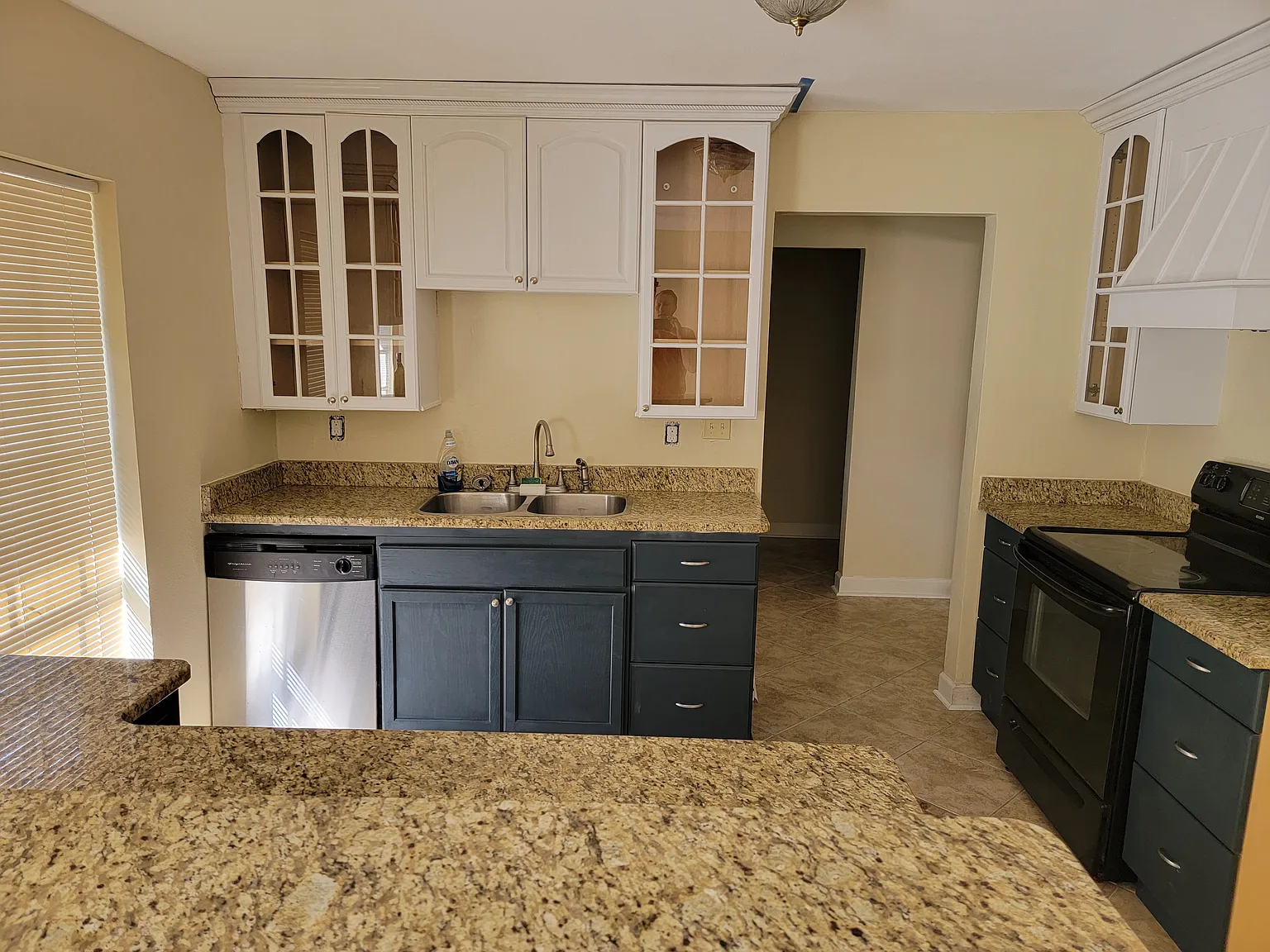 1158 Saint Scholastica Dr — Photo 2