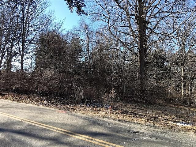 2nd image of 94 Cannon Rd