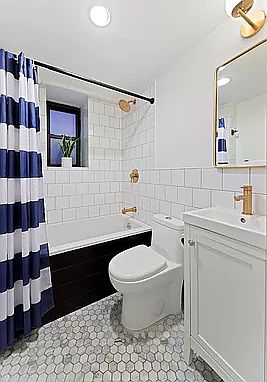 4th image of 115 8th Ave #1/2