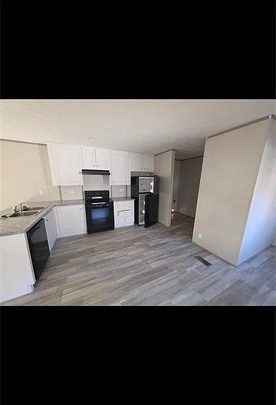 335 Westwood Cir — Photo 1