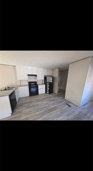 1st image of 335 Westwood Cir