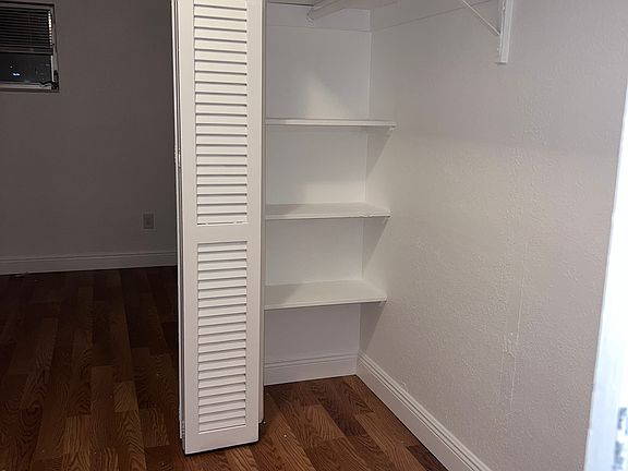 4th image of 9900 W Bay Harbor Dr #5