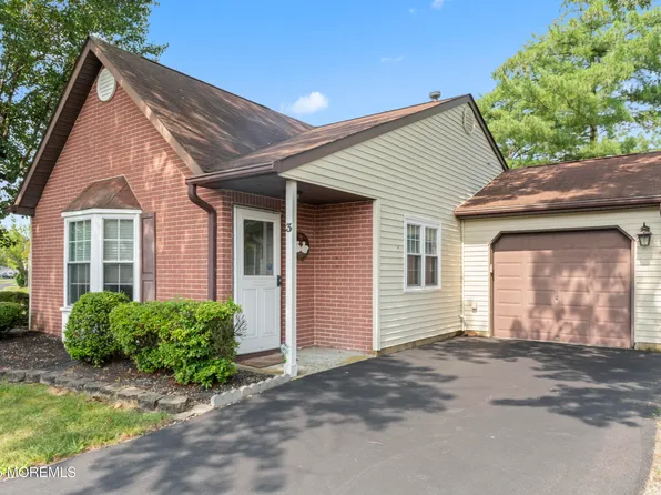 3 Gatley Close #1000, Freehold, NJ 07728