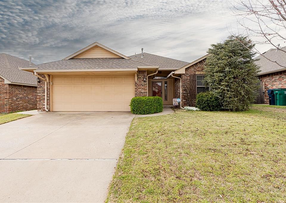 1st image of 7709 Twin Oaks Dr