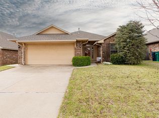 7709 Twin Oaks Dr, Yukon, OK 73099