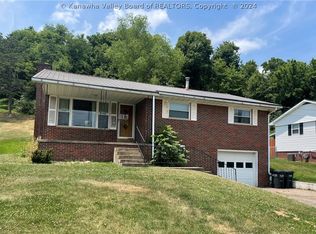 209 Simmons Dr, Ripley, WV 25271