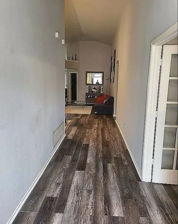 4 bed, 1955 sqft, $2,400 — Photo 4