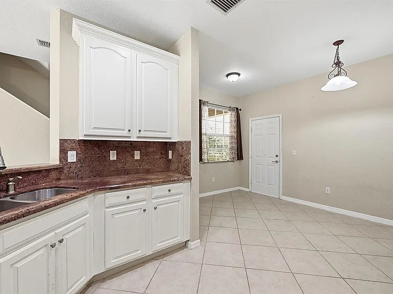 9056 Plymouth Pl — Photo 12