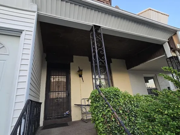 1651 N Redfield St, Philadelphia, PA 19151