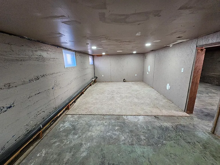 1802 Cove Ave — Photo 14