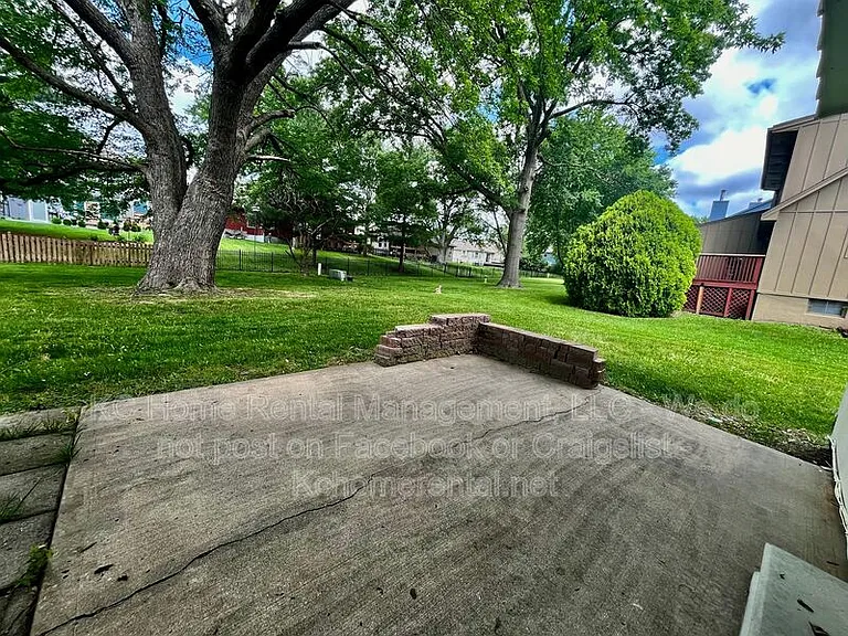 3868 SW Harbor Dr — Photo 7
