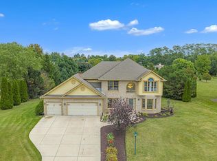 215 Emerald Dr, Racine, WI 53406