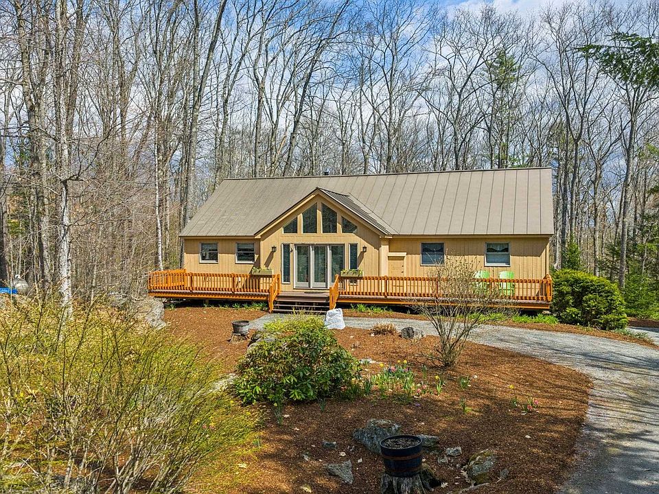 1st image of 28 Summit Drive