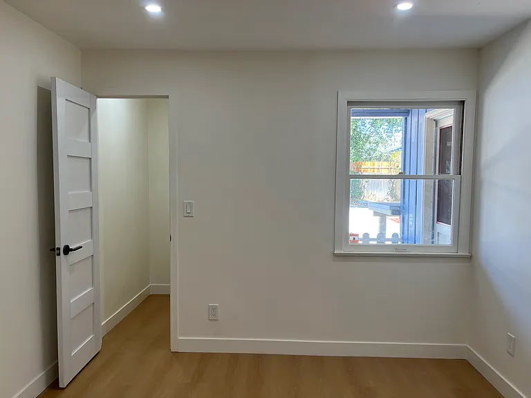 328 N Encinitas Ave — Photo 22