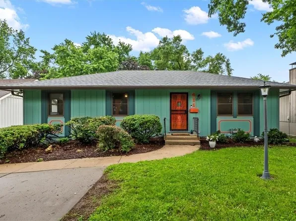 411 E 89th St, Kansas City, MO 64131