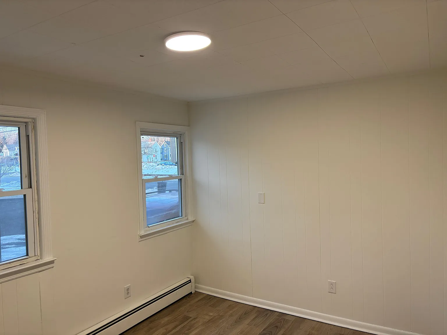 3 bed, 1.0 bath, $1,500 — Photo 3