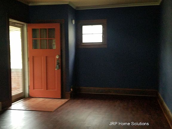 Grinnell living room