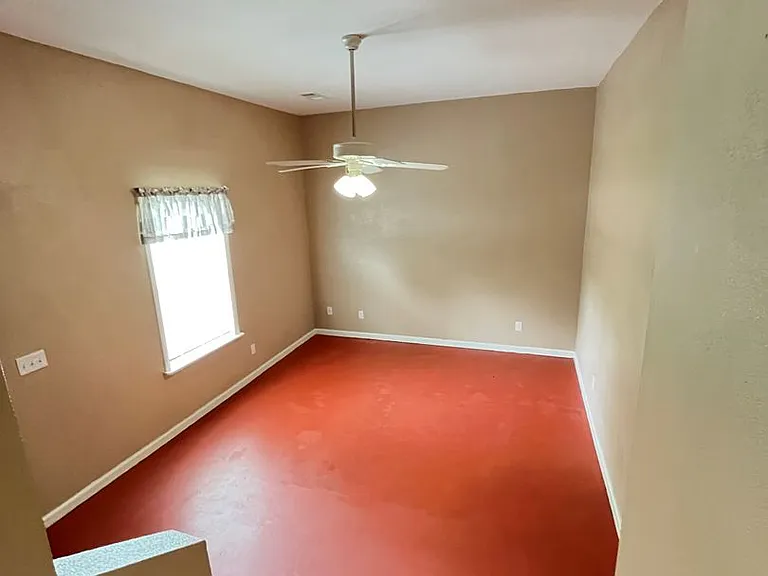 1848 E Rolling Hills Dr — Photo 1