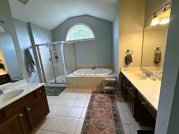 Upstairs Master Bath. ( Large walk-in closet is off the bathroom)