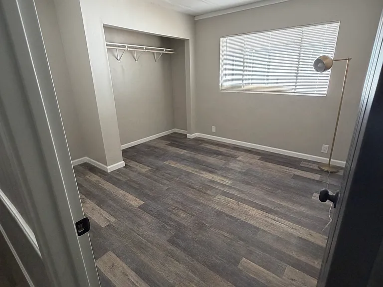 32785 Wesley St — Photo 15