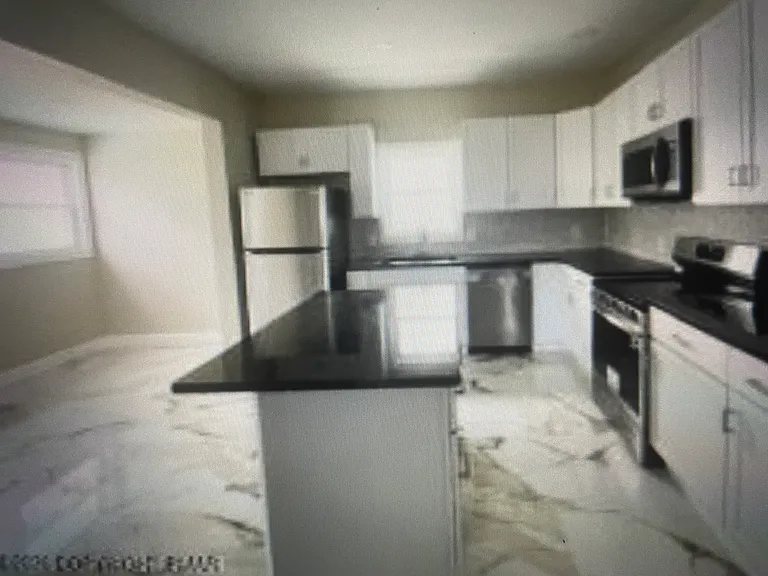 1325 Wyoming Ave — Photo 5