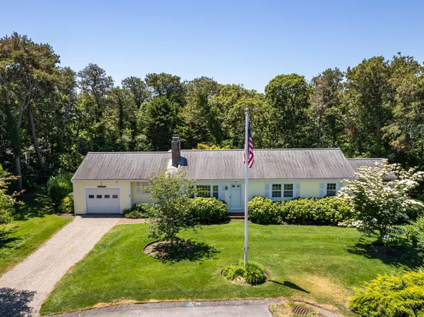 35 Oakridge Circle, Chatham, MA 02633
