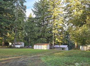 310 E Rauschert Rd, Grapeview, WA 98546