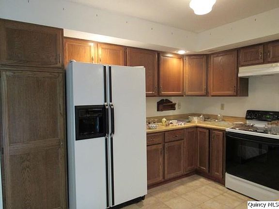 4th image of 4123 Coachlight Ct