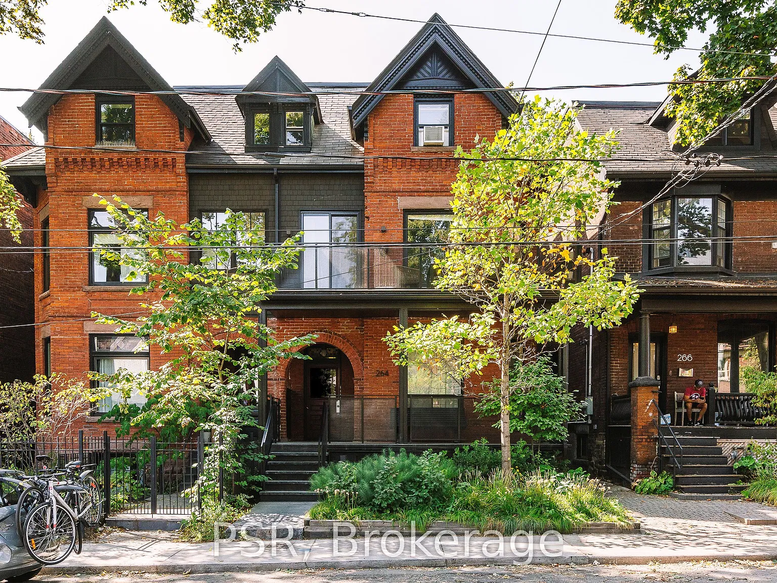 1 bed, $2,400 — Photo 1
