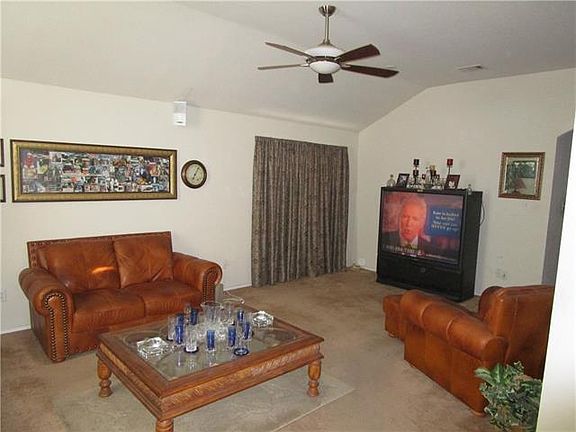 2nd image of 2712 Triple Crown Ln
