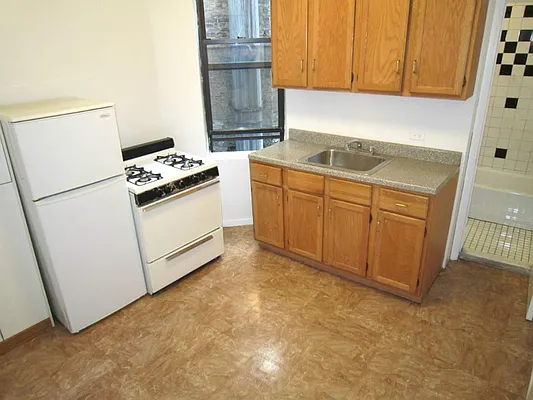 Rented by Concept Real Estate Group | media 17