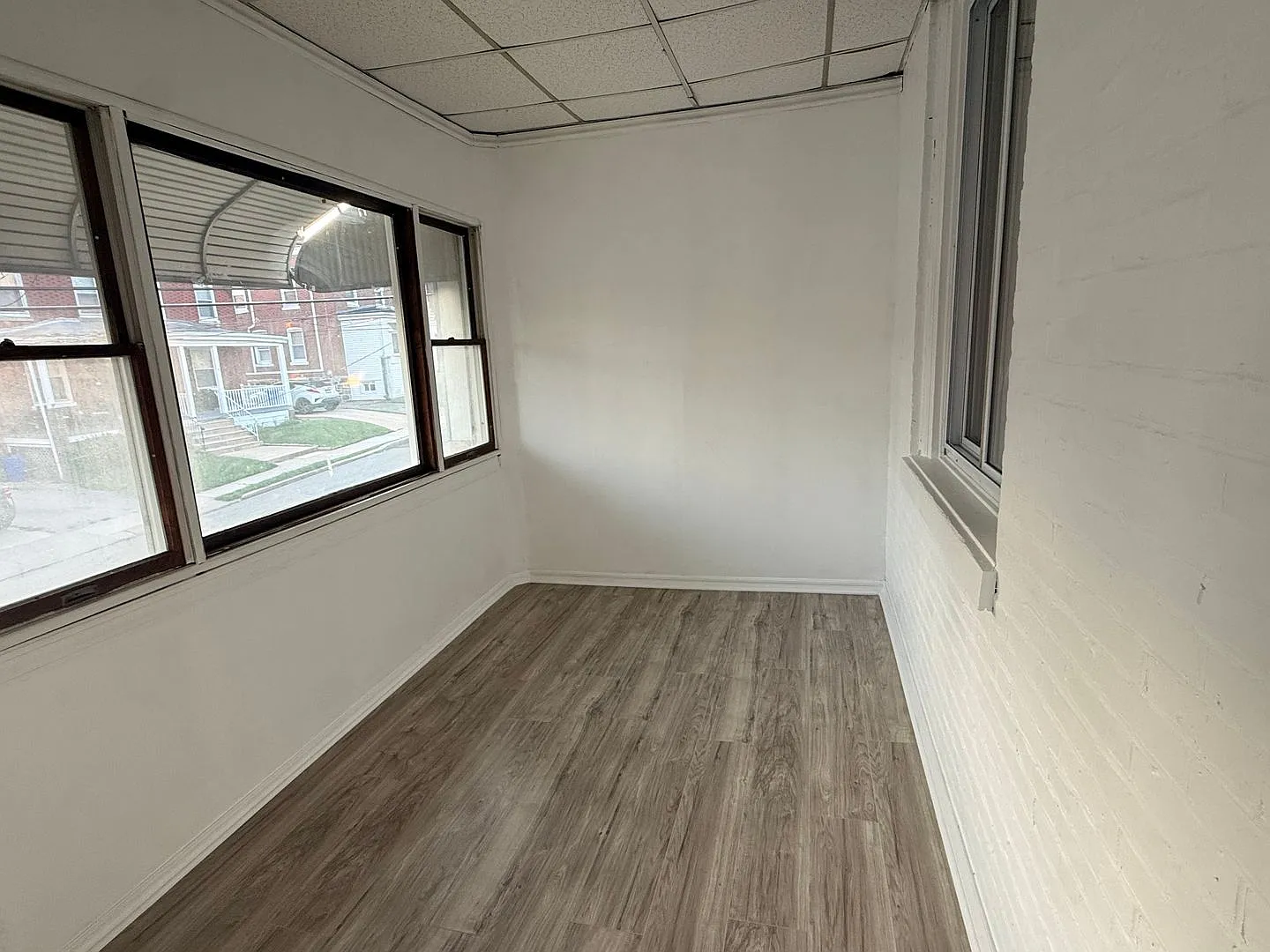 3 Bedroom Twin | Clifton Heights — Photo 2