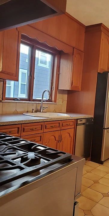 1st image of 11 Woodman St