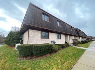 25440 Quarter Deck St, Harrison Township, MI
