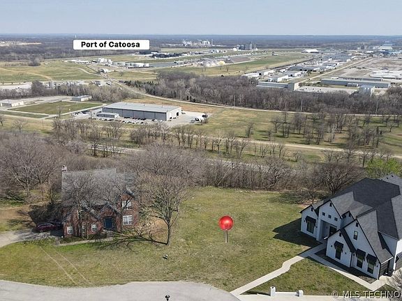 3rd image of 6341 S Ridgeview Rd