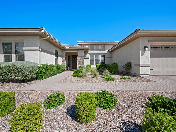 3rd image of 5209 S VEGAS --