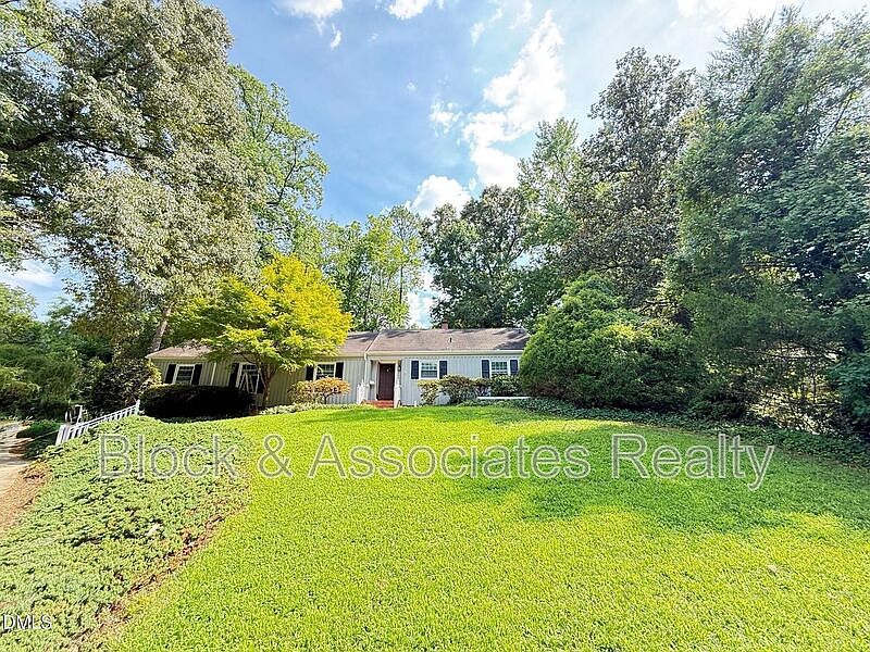 1st image of 2667 Davis St