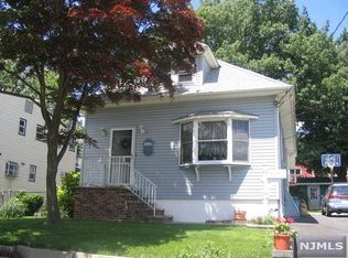 133 Jefferson St, Wood Ridge, NJ 07075