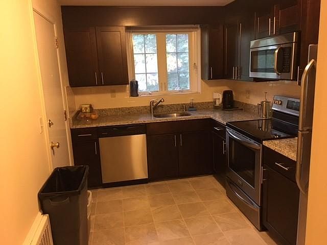 2nd image of 9 Captain Parker Arms APT 1