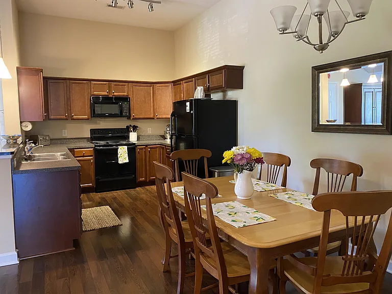 4757 Tatton Park Cir — Photo 2