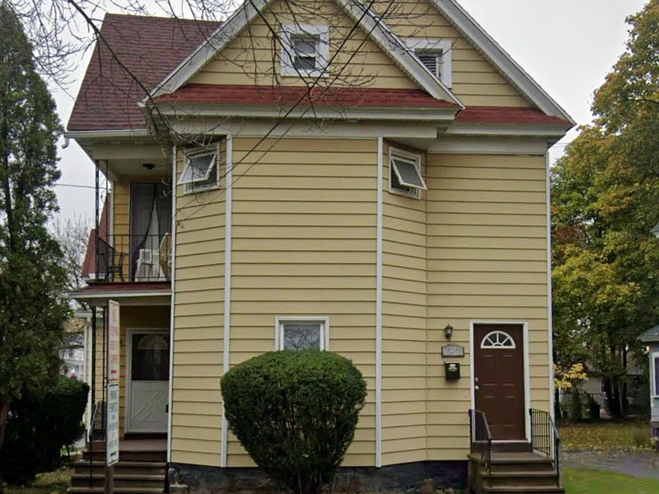 1st image of 108 Park St APT 1