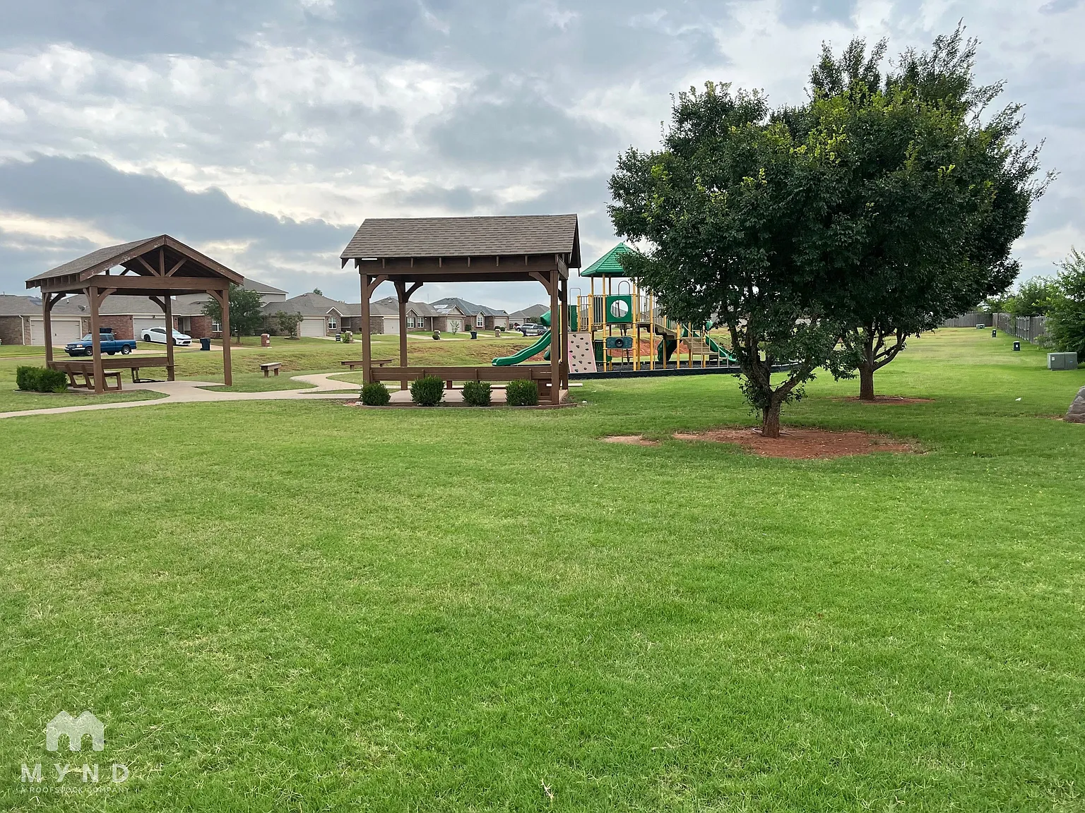 3 bed, 2.0 bath, 1528 sqft, $1,725 — Photo 3