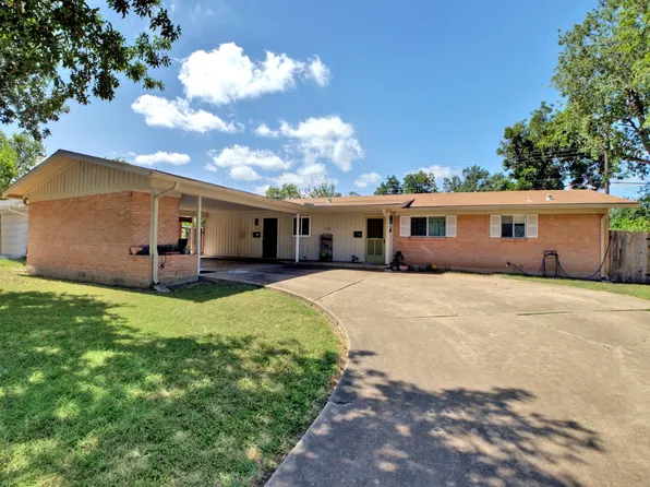 2201 Lanier Dr #A, Austin, TX 78757