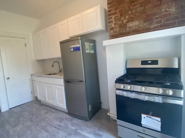 360 8th Street image 5 of 9